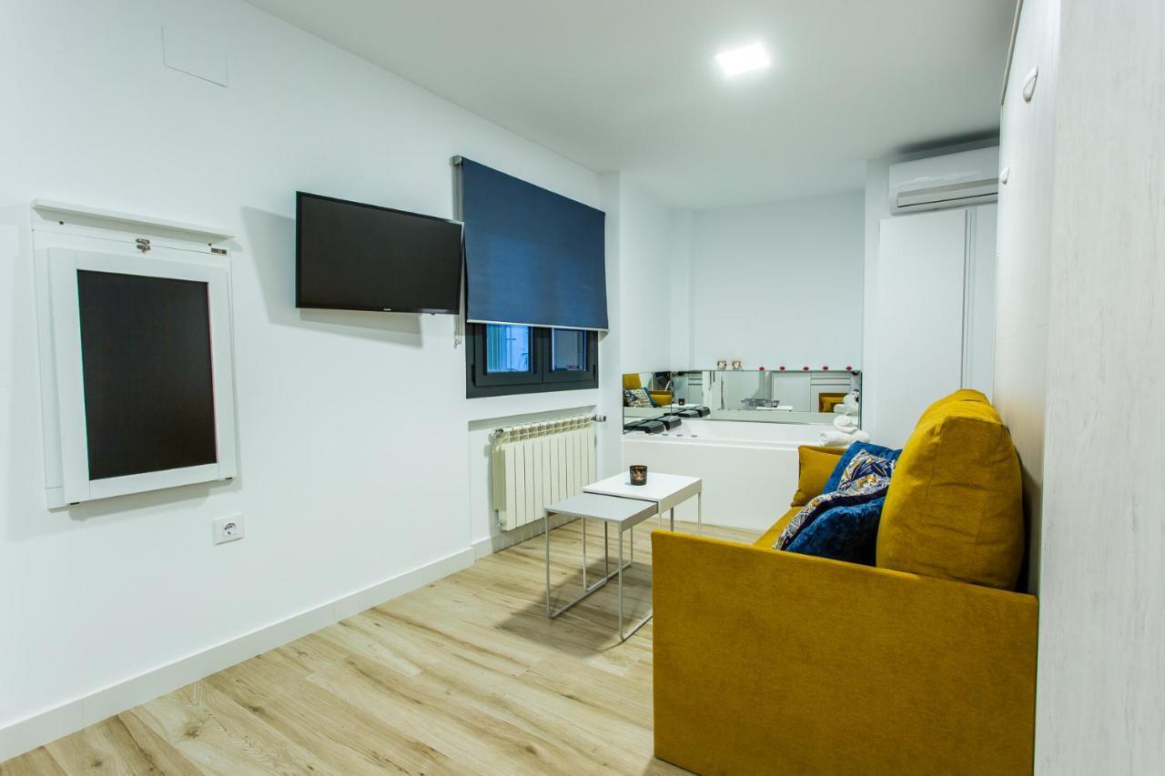 Apartamentos Hervas Suites Exterior photo