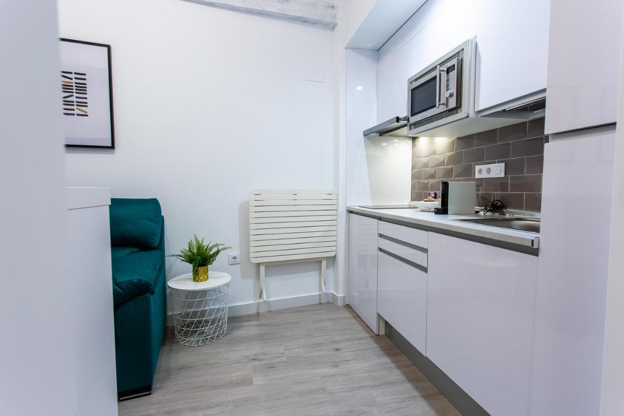 Apartamentos Hervas Suites Exterior photo