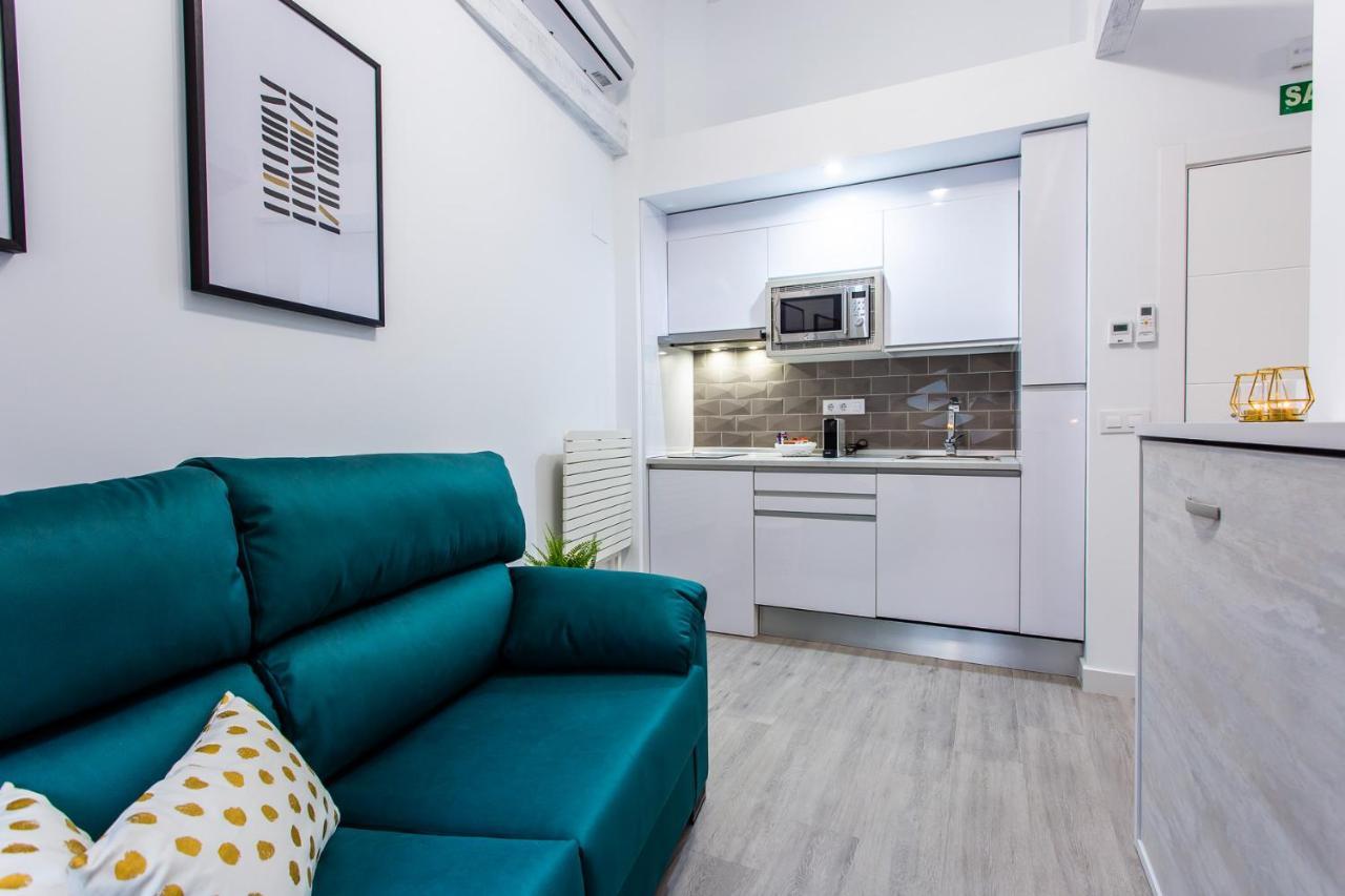 Apartamentos Hervas Suites Exterior photo